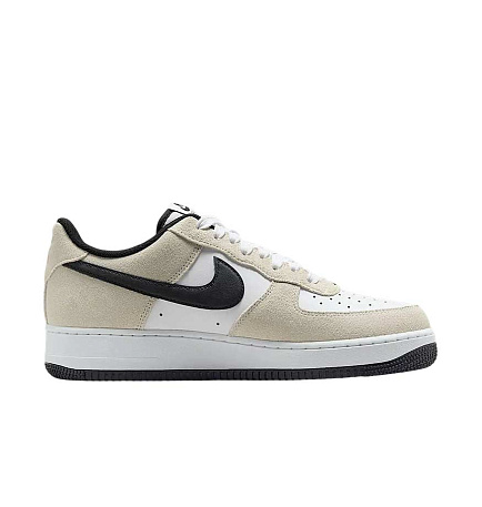 Кроссовки Nike Air Force 1 07 LV8