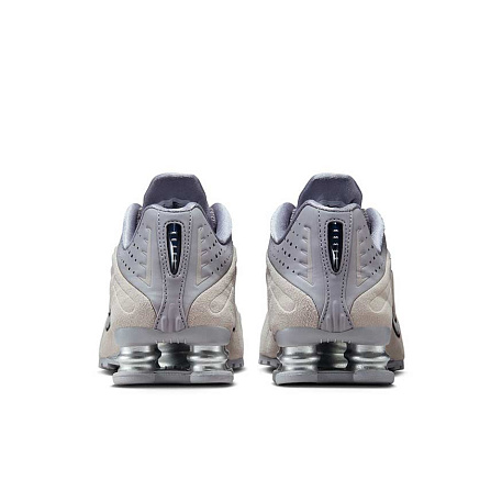 Кроссовки Nike Shox R4