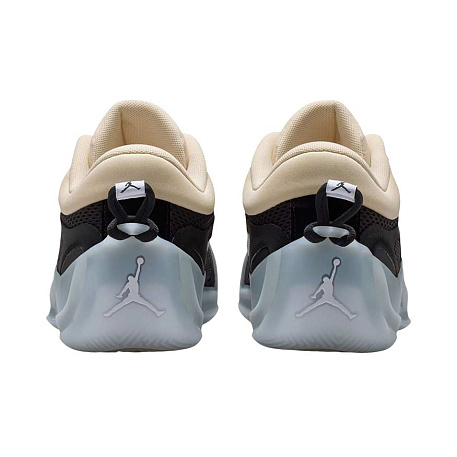 Кроссовки Jordan Heir Series 2 'Precious Medal'