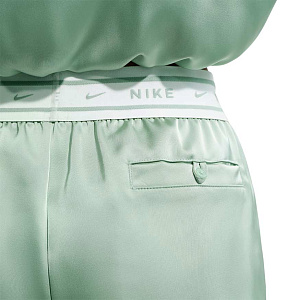 Шорты Nike Sportswear Offline Woven Station