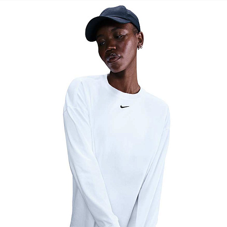 Футболка Nike Sportswear Essential