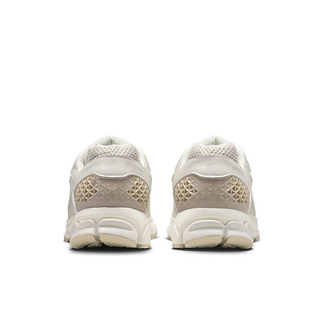 Кроссовки Nike Zoom Vomero 5