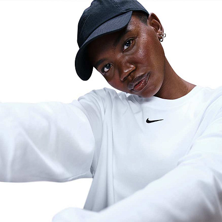 Футболка Nike Sportswear Essential