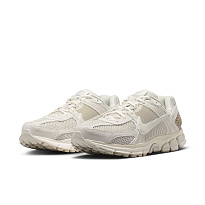 Кроссовки Nike Zoom Vomero 5