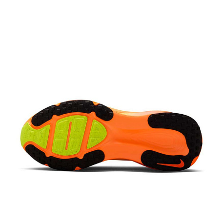 Кроссовки Nike Vomero 18