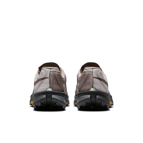 Кроссовки Nike Kiger 10