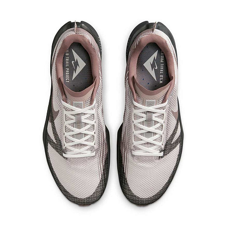 Кроссовки Nike Kiger 10