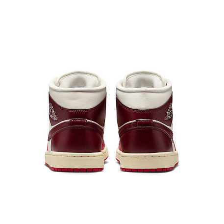 Кроссовки Air Jordan 1 Mid