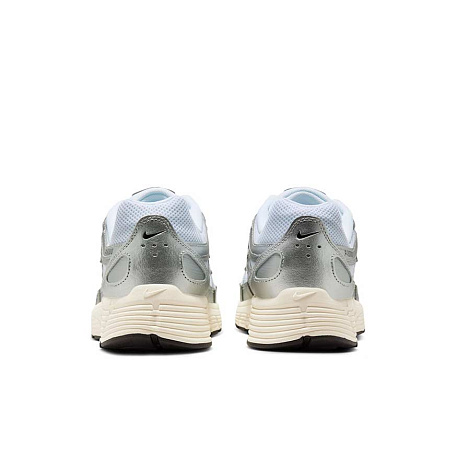 Кроссовки Nike P-6000