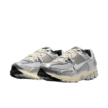 Кроссовки Nike Zoom Vomero 5