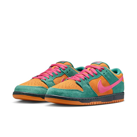 Кроссовки Nike SB Dunk Low Pro