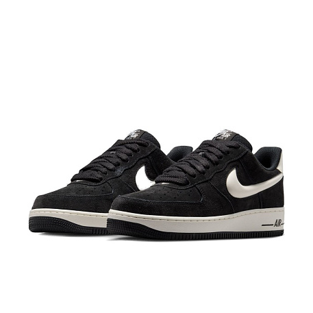Кроссовки Nike Air Force 1 '07 LV8