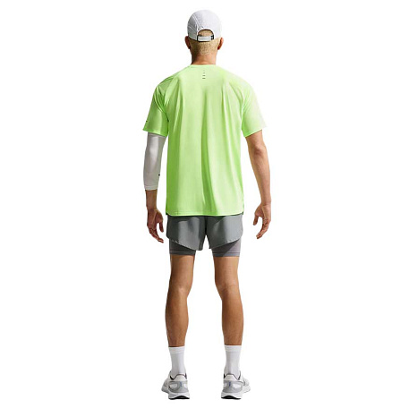Футболка Nike Stride Dri-FIT ADV Short-Sleeve Running Top