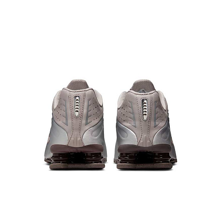 Кроссовки Nike Shox R4