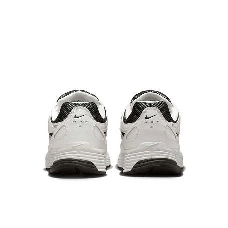 Кроссовки Nike P-6000