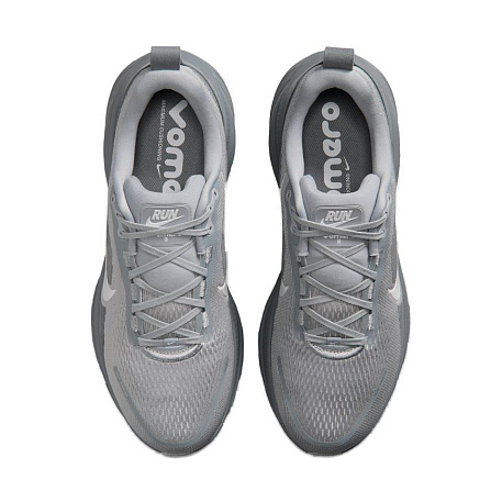Кроссовки Nike Vomero 18
