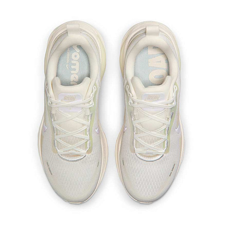 Кроссовки Nike Vomero 18