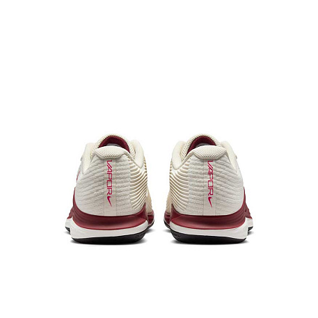 Кроссовки Nike Vapor 12