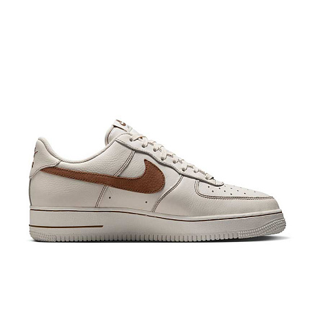 Кроссовки Nike Air Force 1 '07 LV8