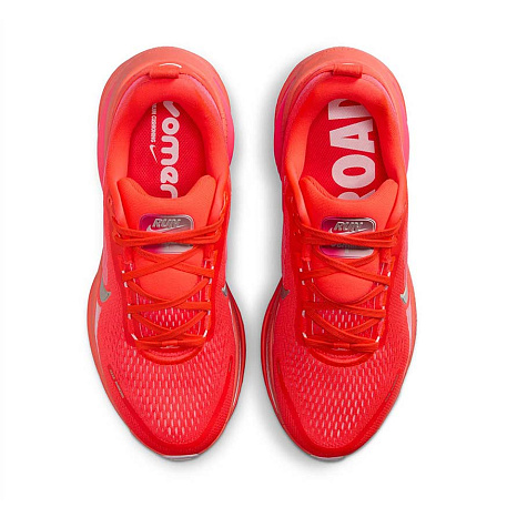 Кроссовки Nike Vomero 18