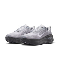 Кроссовки Nike Vomero Plus