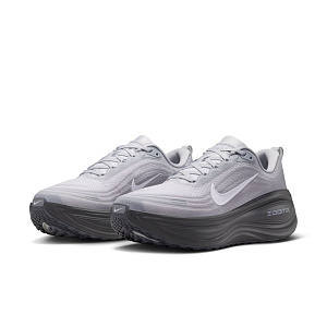 Кроссовки Nike Vomero Plus
