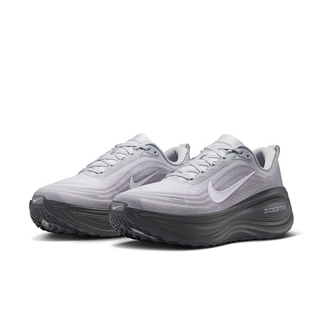 Кроссовки Nike Vomero Plus