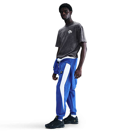 Футболка Nike Sportswear T-Shirt