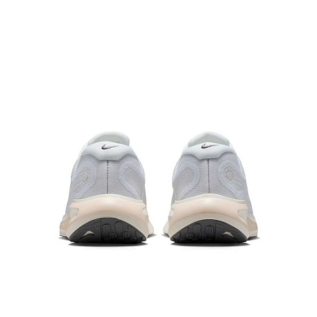 Кроссовки Nike Journey Run