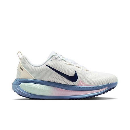 Кроссовки Nike Vomero 18