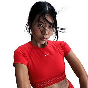 Топ Nike Pro Dri-FIT Short-Sleeve Cropped Graphic Top