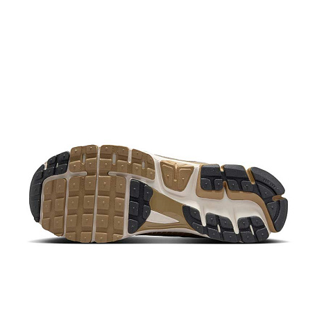 Кроссовки Nike Zoom Vomero 5