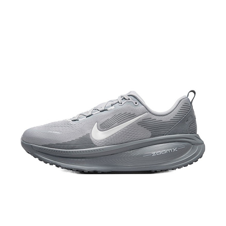 Кроссовки Nike Vomero 18