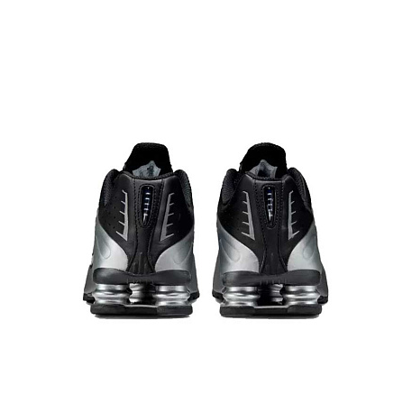 Кроссовки Nike Shox R4