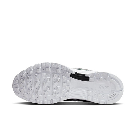 Кроссовки Nike P-6000