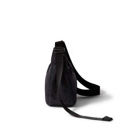 Сумка через плечо Nike Aura Floral Crescent Crossbody Bag (4L)