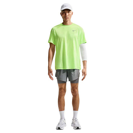 Футболка Nike Stride Dri-FIT ADV Short-Sleeve Running Top