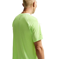 Футболка Nike Stride Dri-FIT ADV Short-Sleeve Running Top