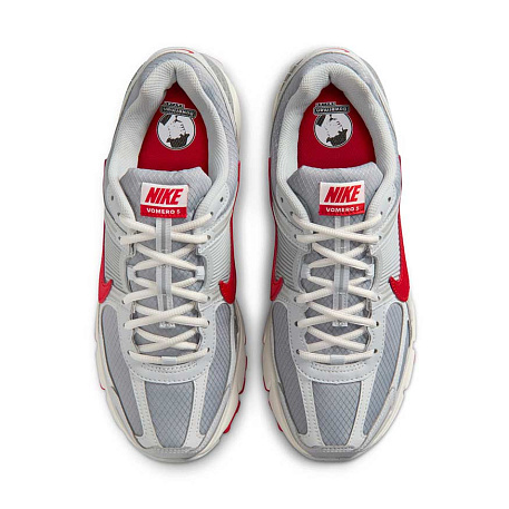 Кроссовки Nike Zoom Vomero 5 SE