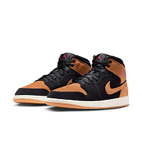 Кроссовки Air Jordan 1 Mid SE