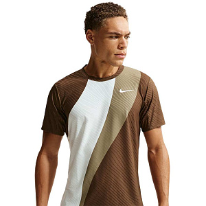 Футболка NikeCourt Slam