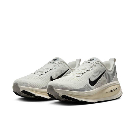 Кроссовки Nike Vomero 18