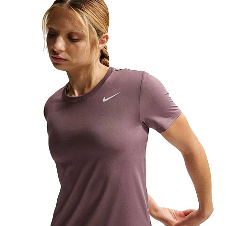 Футболка Nike Dri-FIT Tee
