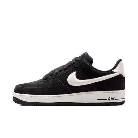 Кроссовки Nike Air Force 1 '07 LV8