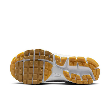 Кроссовки Nike Zoom Vomero 5