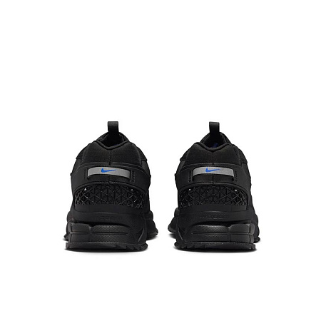 Кроссовки Nike Zoom Vomero Roam