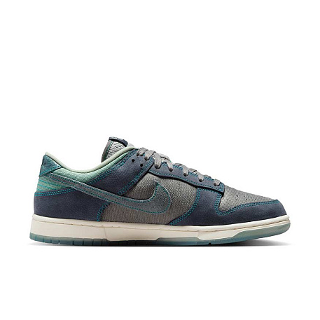 Кроссовки Nike Dunk Low Retro SE