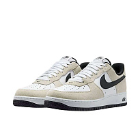 Кроссовки Nike Air Force 1 07 LV8