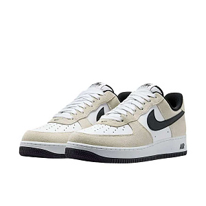 Кроссовки Nike Air Force 1 07 LV8