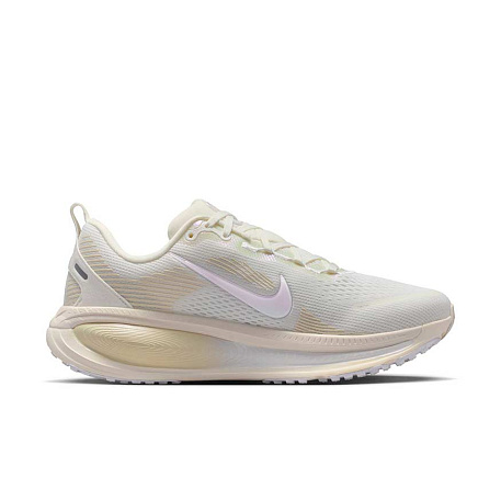Кроссовки Nike Vomero 18